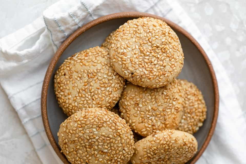 Quick Tahini Cookies: Dairy-Free & Ready in 30 Minutes